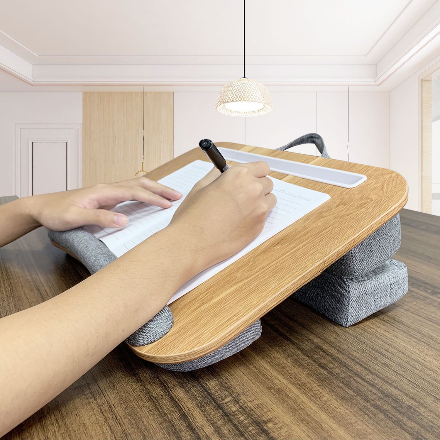 높이 조절이 가능한 다기능 랩데스크로, 노트북, 태블릿 - Tablet Lap Desk 리뷰 및 가격